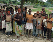 Bakoya Pygmy dance